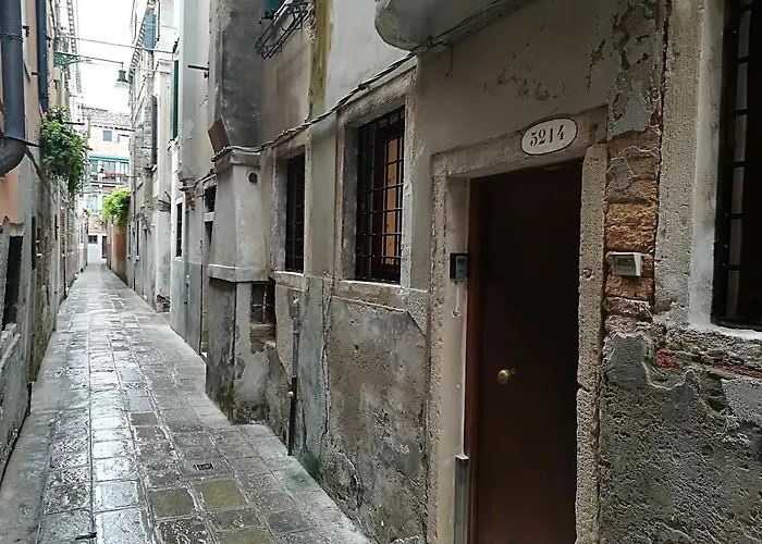 Calle Della Pieta ונציה